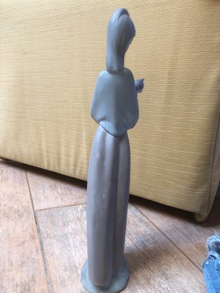 Figura Lladró Muchacha con Gato