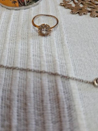 Lote Joyería: Collar, Anillo, Broche