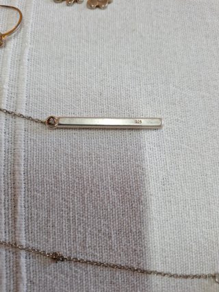 Lote Joyería: Collar, Anillo, Broche