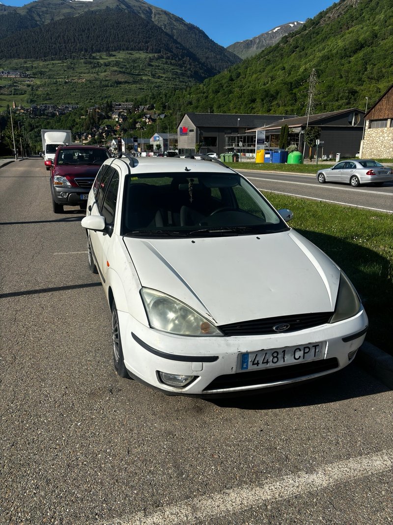Ford Focus 2003 PARA REPARAR! - foto 1