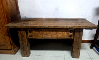 Tavolo Rustico in Legno