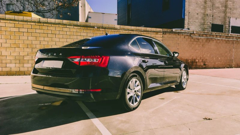 Skoda Superb 2022 - foto 1