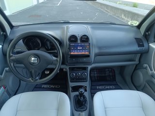 Seat Arosa 1.0 gasolina de 50cv del 2002  Etiquet