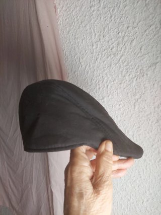 Gorra negra caballero