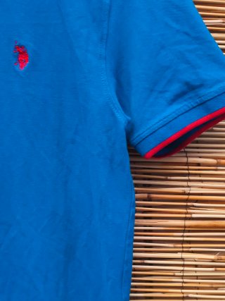 Polo U.S. Polo Assn. azul y rojo Talla M