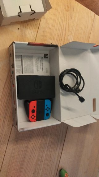 Nintendo Switch v1 RCM Compatible XAJ70040393639