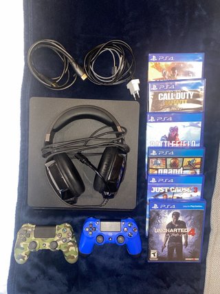 PS4 Slim 500GB Negra - Pack completo