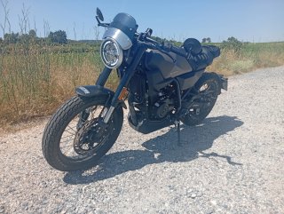 Brixton Crossfire 125cc con 2000km!!!!
