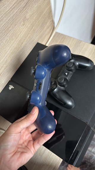 PS4 + 2 Mandos + Juegos
