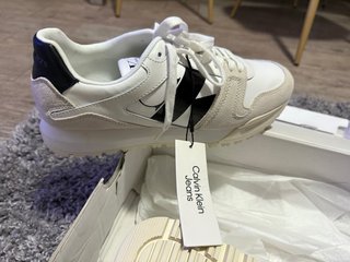 Zapatillas Calvin Klein Jeans Blancas y Negras