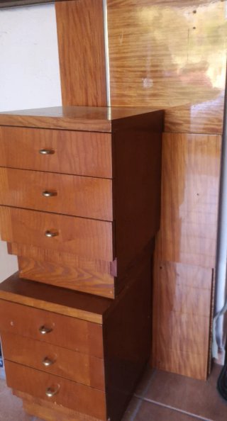 Comodini e testiera in legno