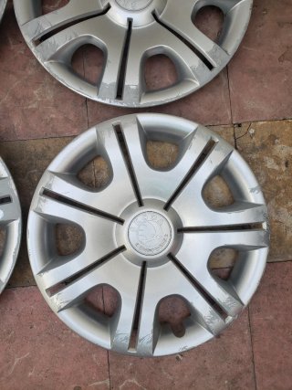 4 Tapacubos Skoda R14