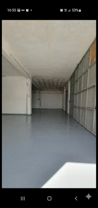 Bajo comercial en Xirivella