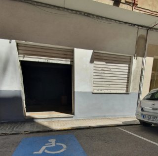 Bajo comercial en Xirivella