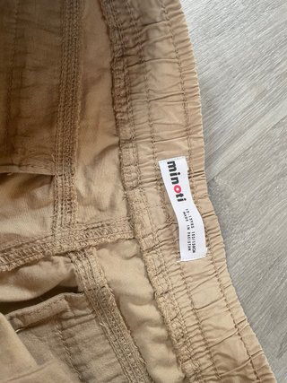 Pantalones cargo beige