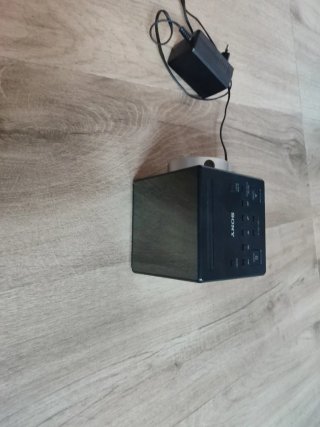 Radio Reloj Sony Negro
