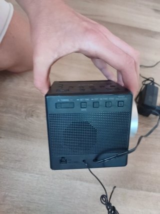 Radio Reloj Sony Negro