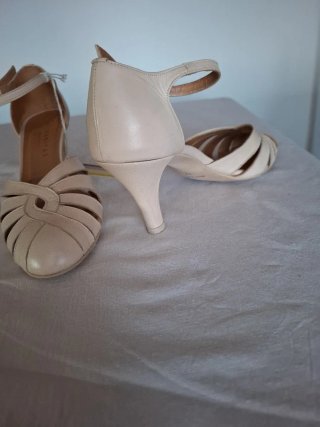 Sandalias Hispanitas Beige Tacón