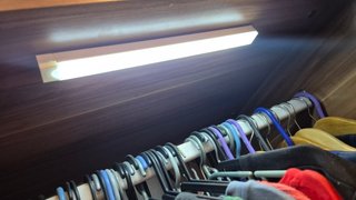 Barra Luce LED Magnetica Ricaricabile con Sensore
