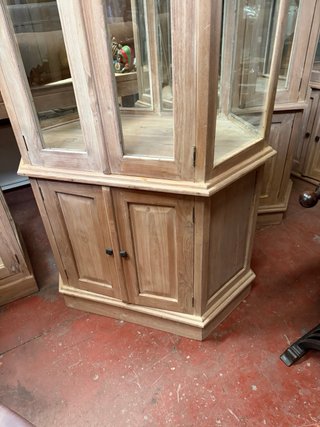 Vitrina Colonial Decape Madera y Cristal