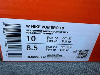 Zapatillas Nike Vomero 18 Talla 42