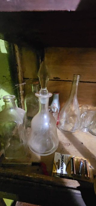 Bottiglie antiche in vetro