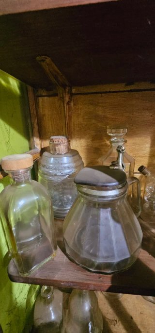 Bottiglie antiche in vetro