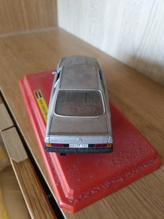 Coche de colección Mercedes-Benz 500 SEC