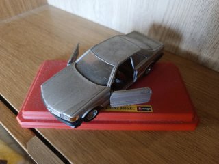 Coche de colección Mercedes-Benz 500 SEC