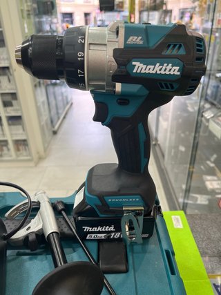 Taladro Percutor Makita DLX2552TJ + Cargador