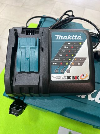 Taladro Percutor Makita DLX2552TJ + Cargador