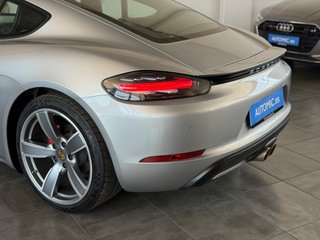Porsche 718 Cayman S