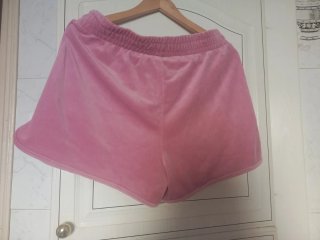 Pantalones cortos rosas de terciopelo