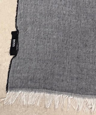 Pashmina Hugo Boss Gris