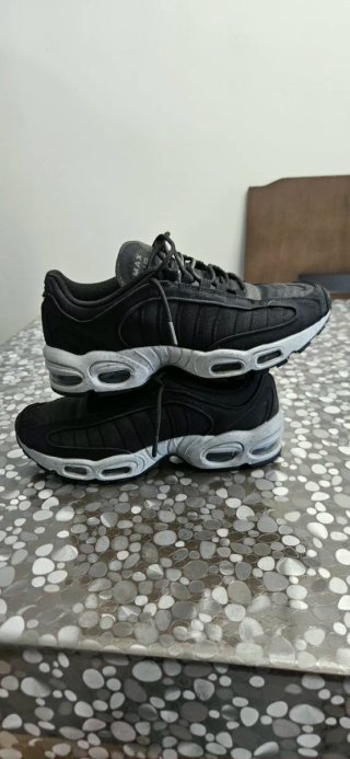 Nike Air Max Talla 42.5 Negro/Gris originales
