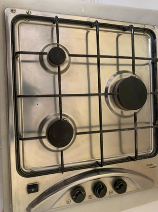 Placa de gas butano con 3 fuegos Nardi