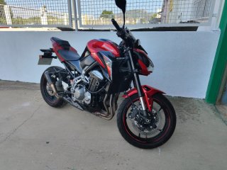 Kawasaki Z900 A2 Naked Roja Negra