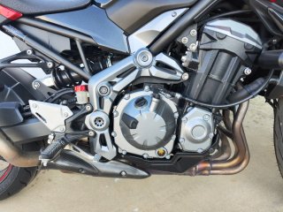 Kawasaki Z900 A2 Naked Roja Negra