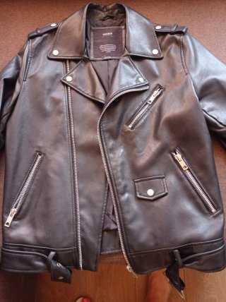 Chaqueta cuero Pull&Bear negra