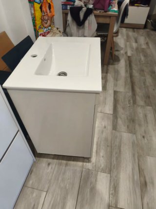 Lavabo de baño de porcelana blanco