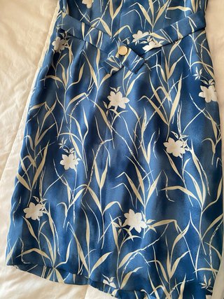 Vestido vintage floral azul y blanco