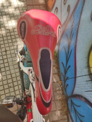 Sillín bicicleta Gel Control rojo
