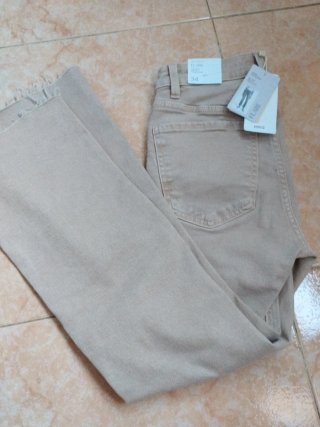 Pantalón flare beige Mango mujer