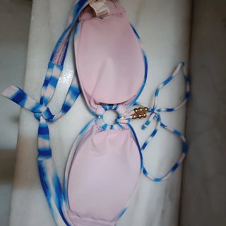 Parte de arriba bikini azul y rosa