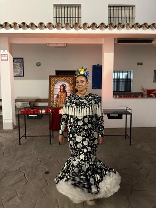 Traje de flamenca negro y blanco
