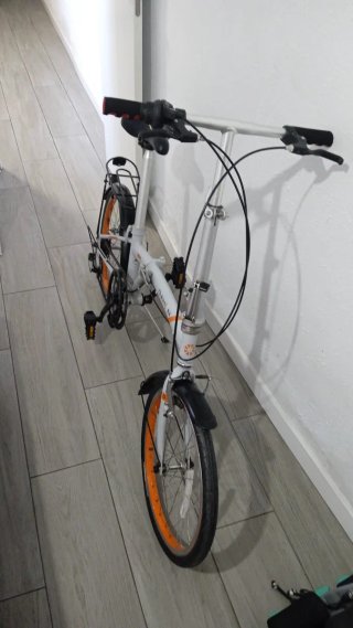 Bicicleta plegable Dahon 20" SUV D6  6 Marchas.