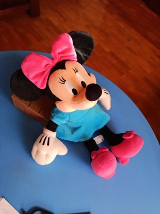 Muñeca Minnie Mouse Peluche Rosa y Azul