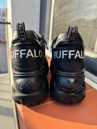 Buffalo negras plataforma chunky originales talla