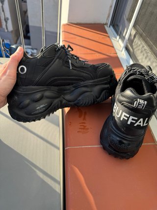 Buffalo negras plataforma chunky originales talla