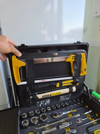 MALETÍN STANLEY 142 PIEZAS PROFESIONAL